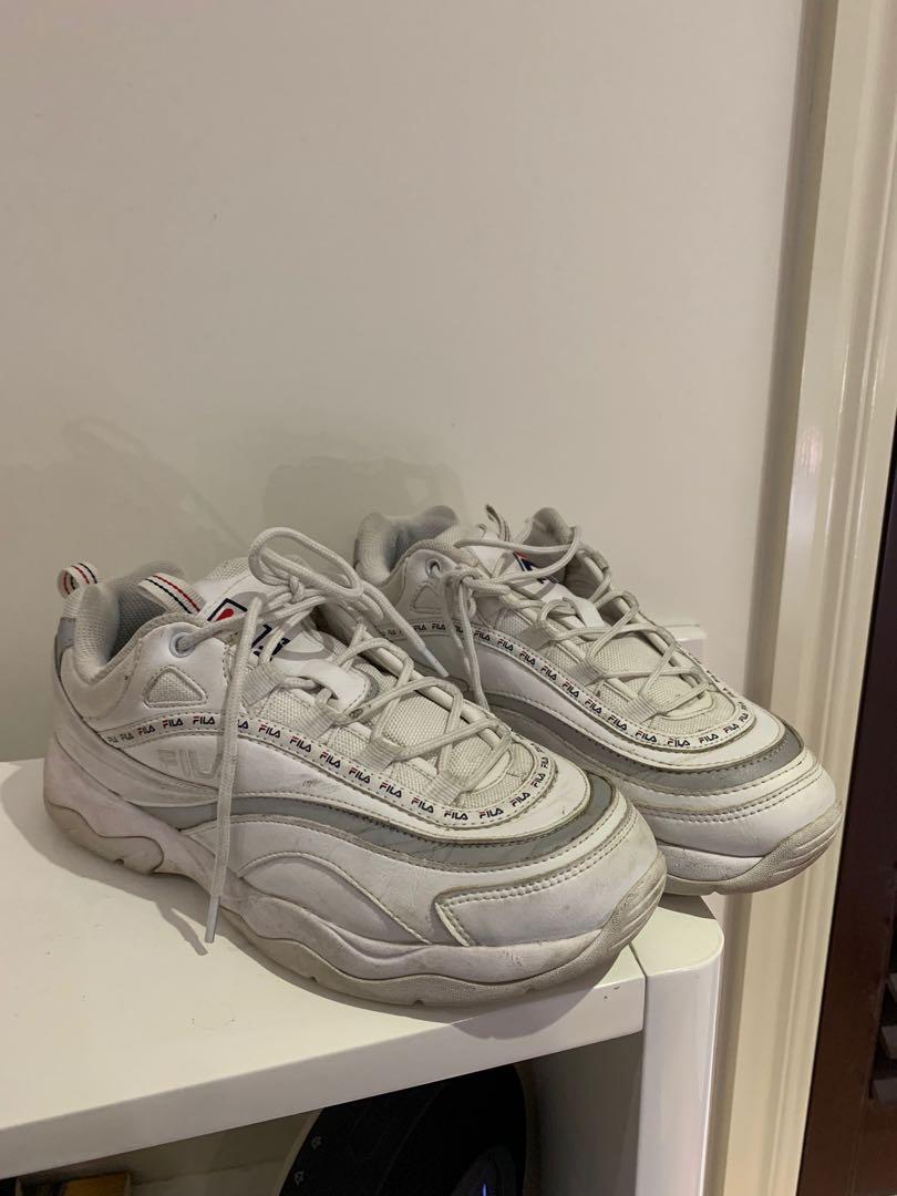 fila dinostomper