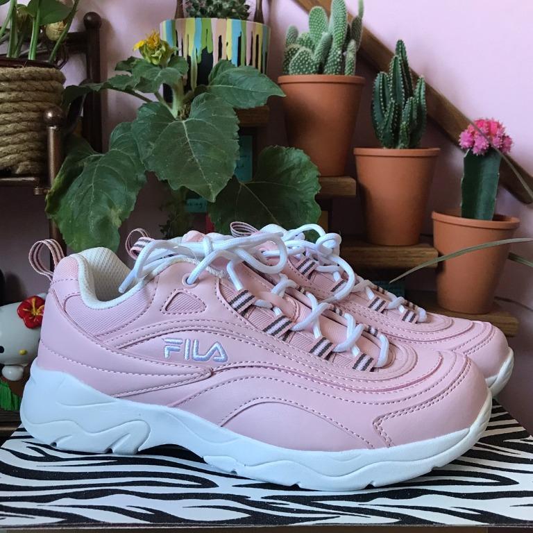 FILA Ray Sneakers Women s Fashion Shoes on Carousell