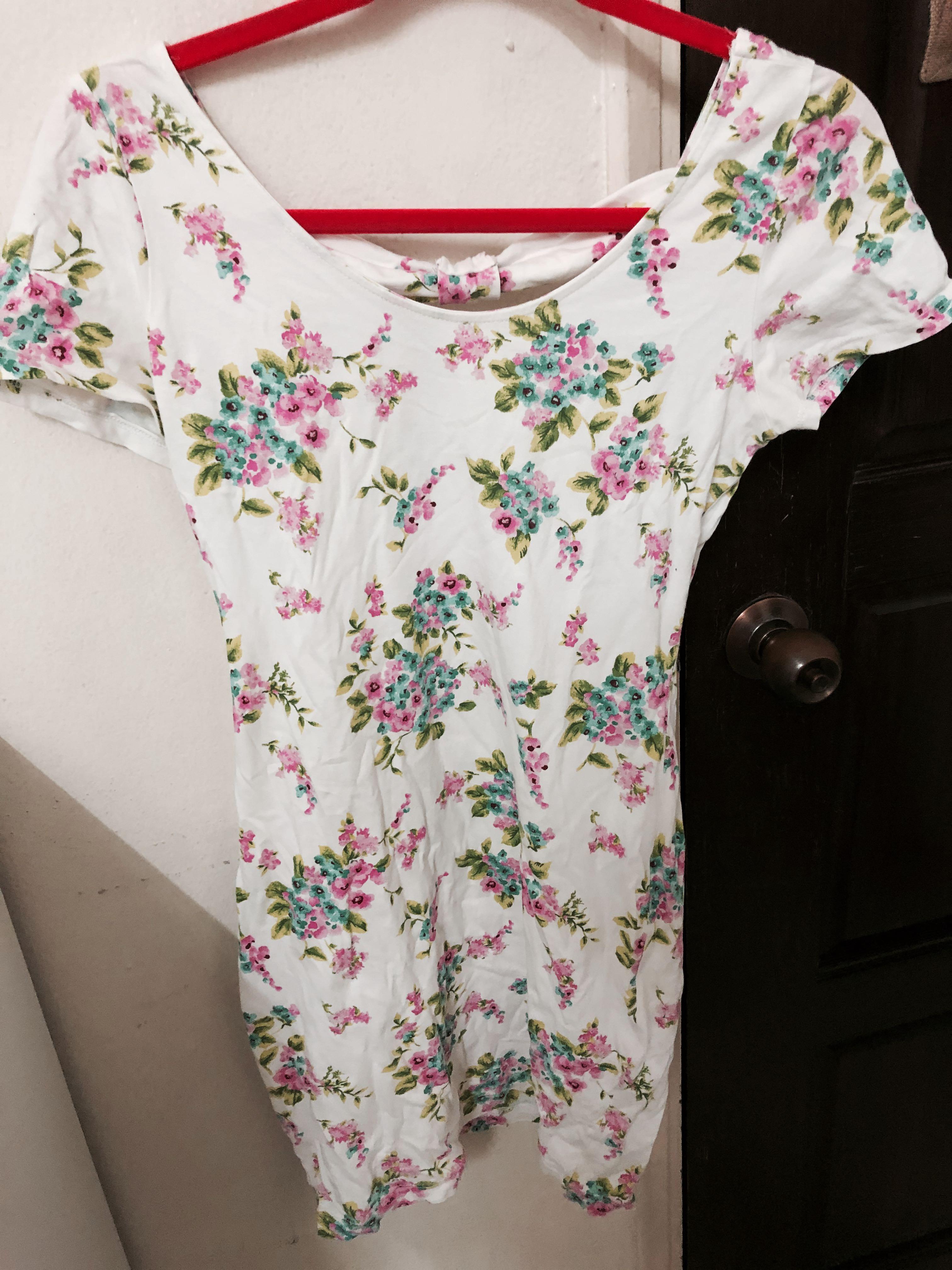 Forever 21 Floral Bodycon Dress Women S Fashion Clothes Dresses On Carousell