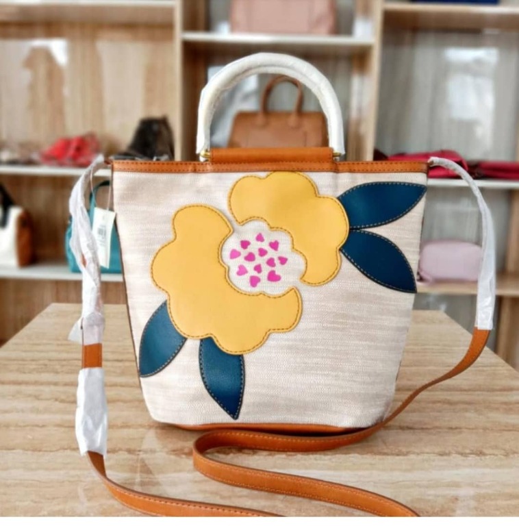 Fossil amy small bucket