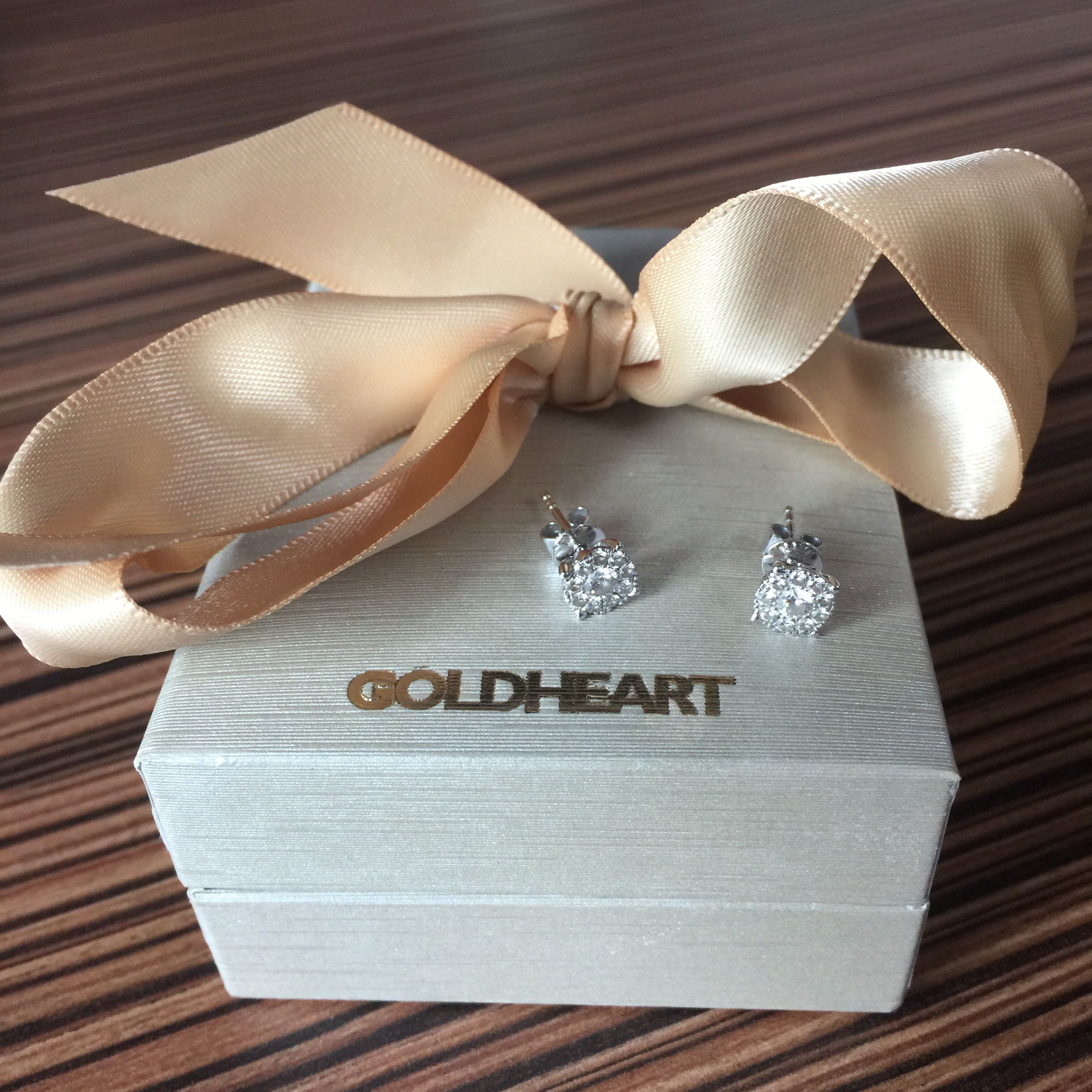 Goldheart diamond earrings sale