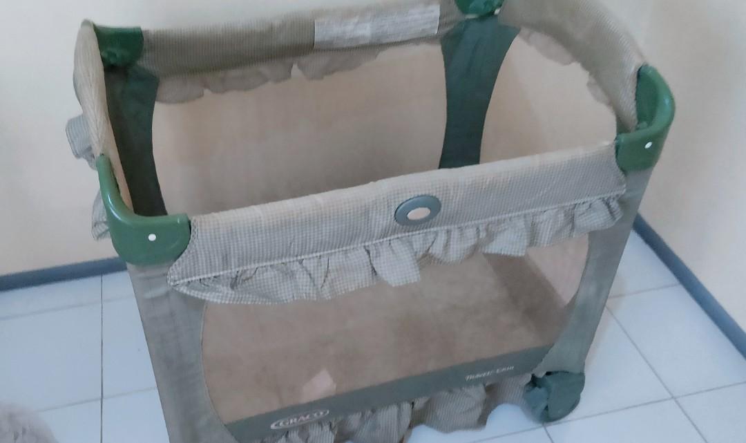 Graco Portable Crib (Pack & Play), Babies & Kids, Baby Nursery & Kids