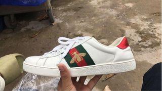 Gucci Bee cond 93% size 7,5G and 6G
