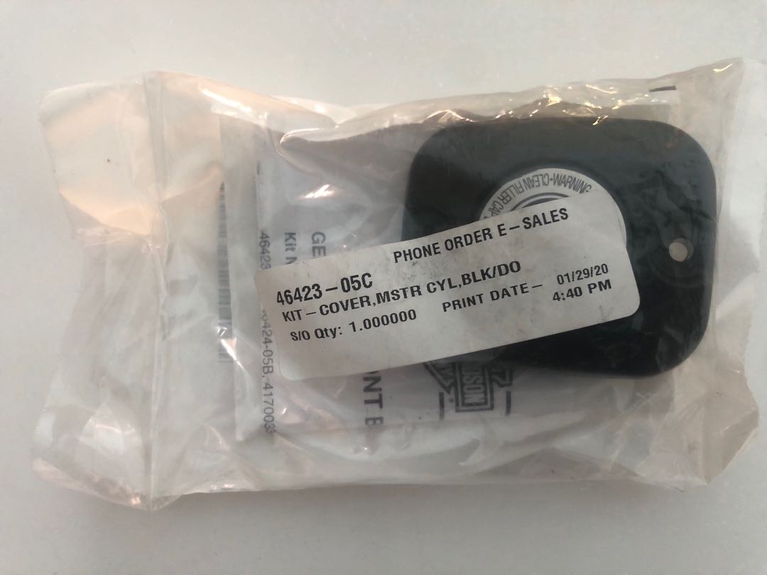 Harley Davidson Master Cylinder Cover Black, Motorcycles, Motorcycle
