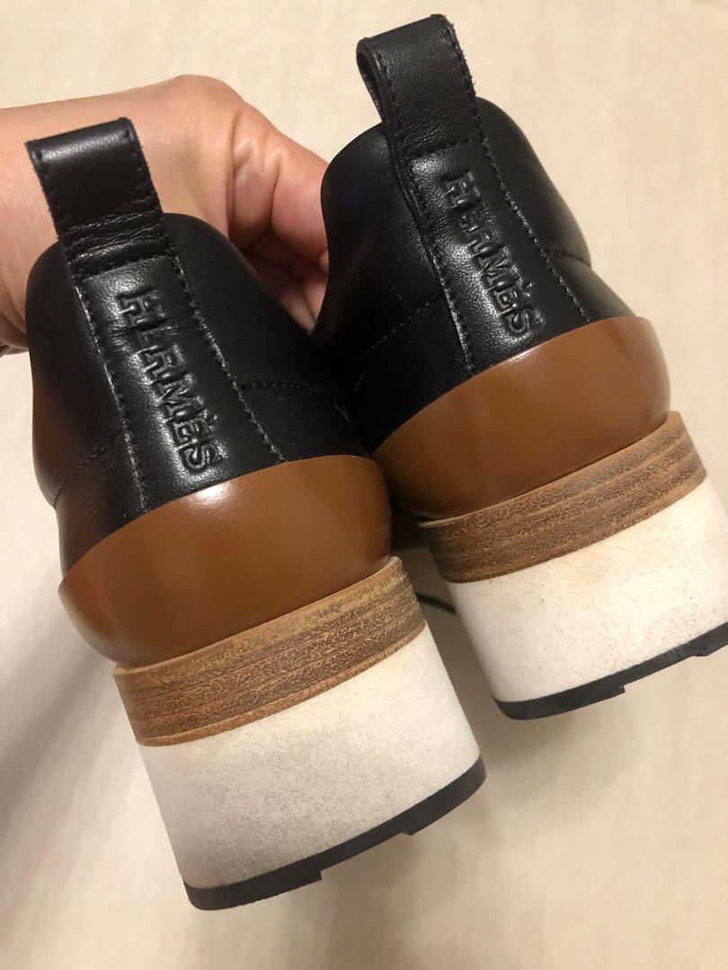 Hermes Ladies Shoes （分類：Loafers）位於 Hong Kong。 由 bagsionista 提交（商品編號 1028127284，圖片 5）。簡介： Hermes Ladies Shoes Used in Excellent Condition (著過 2 次） Full Sets with Hermes Box Size - 36.5 Colour - Black 。