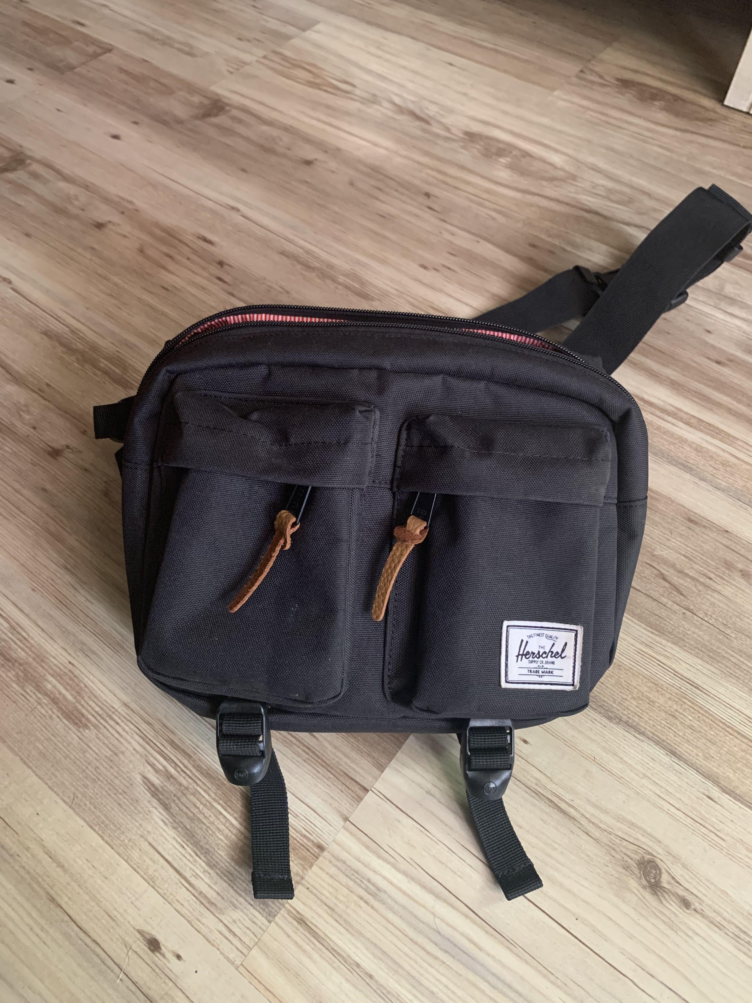 Herschel eighteen black hot sale