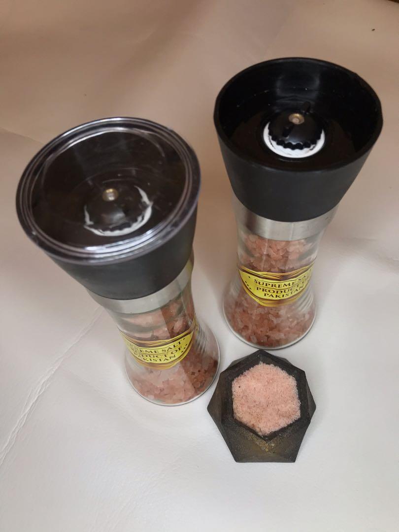 Himalayan Salt With Salt grinder (Category: Spice & Seasoning) located in Paranaque City. Submitted by FLess.ph (Listing ID 1027964255, Image 1). Description: Authentic Pink Himalayan Salt With grinder! Php 680 only.