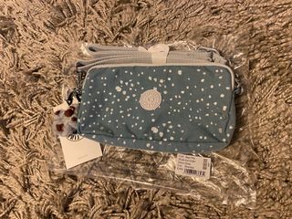 （分類：）位於 。 由 cl513 提交（商品編號 1028063154，圖片 1）。簡介： 。