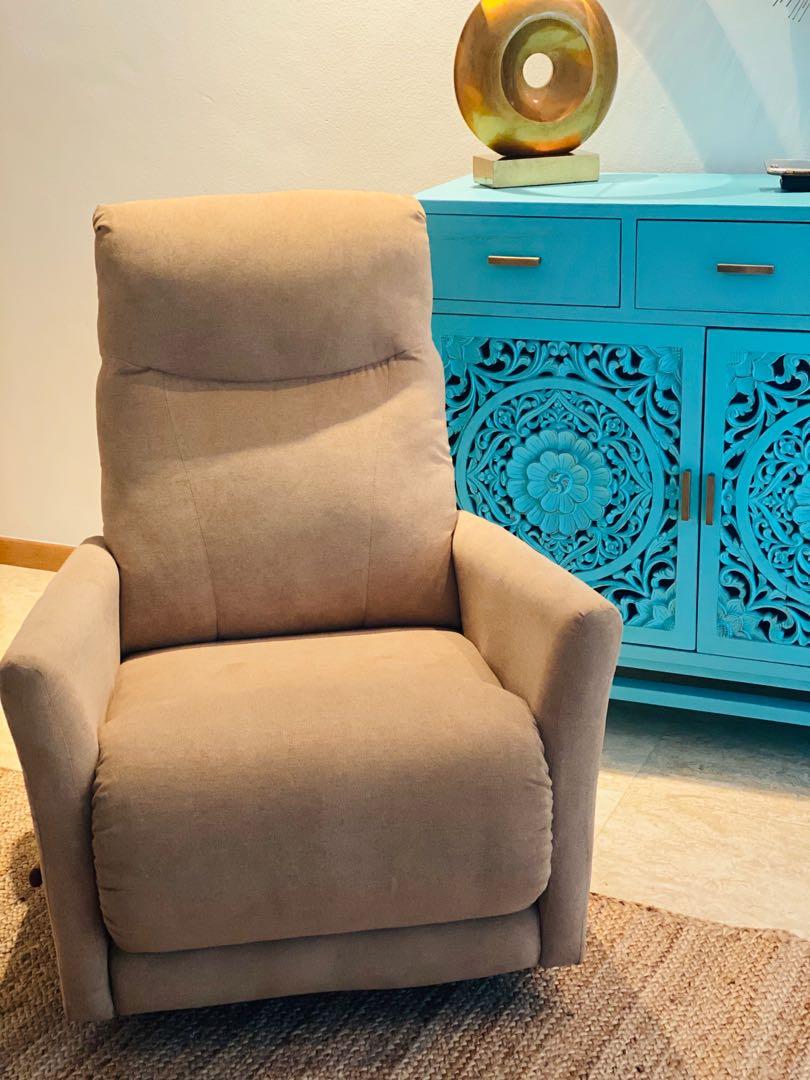 Lazy boy full fabric recliner, Furniture & Home Living, Furniture