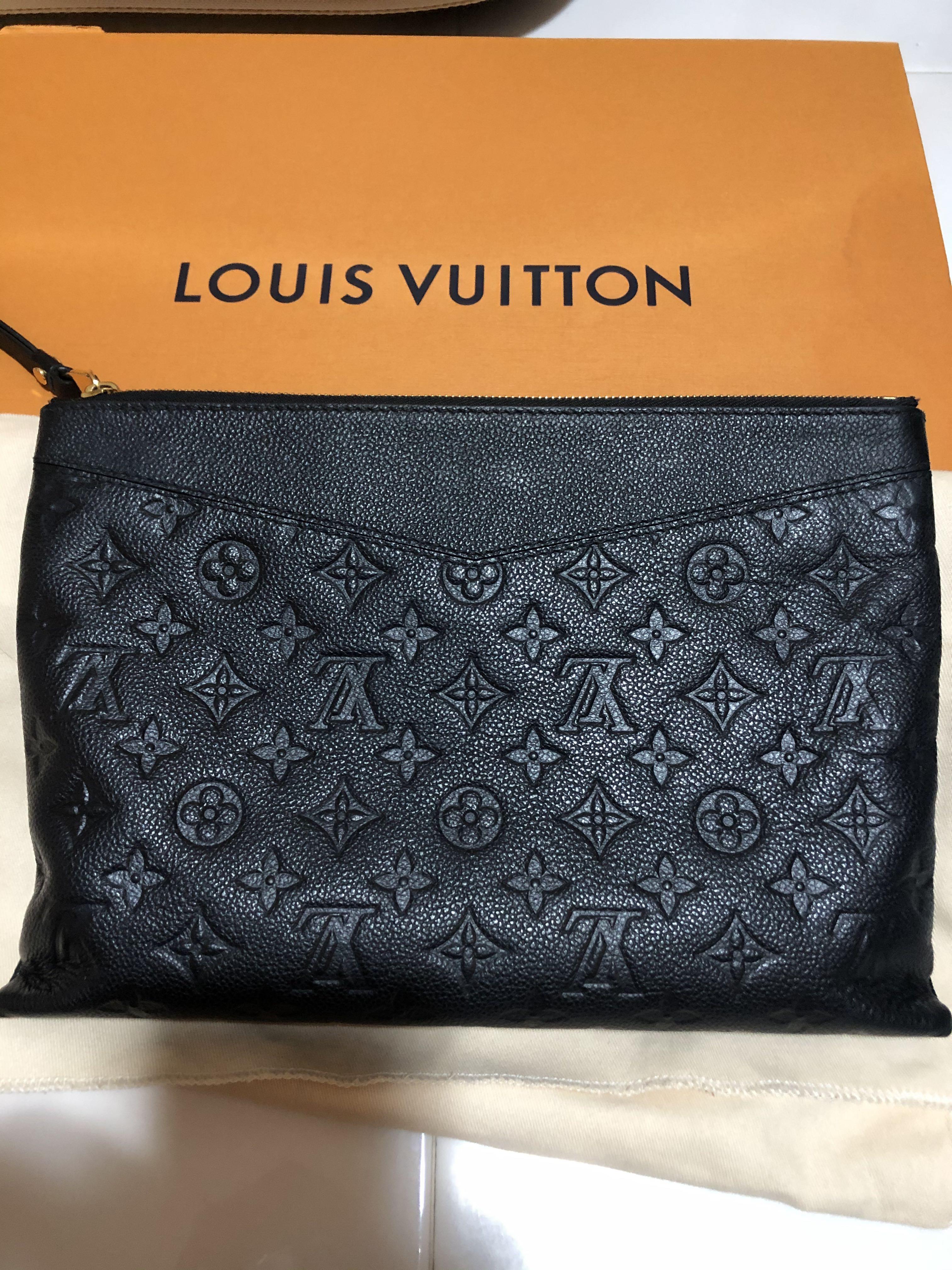 Like New Louis Vuitton Daily Pouch, Women's Fashion, Bags & Wallets,  Clutches on Carousell