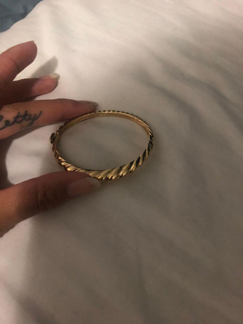 Croissant shop dome bracelet