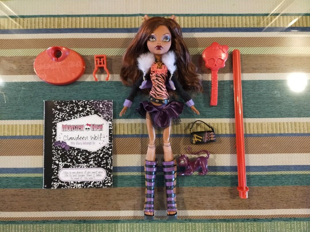 clawdeen doll