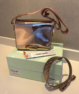 (Category: ) located in . Submitted by shopperholicj (Listing ID 1028015678, Image 1). Description: .