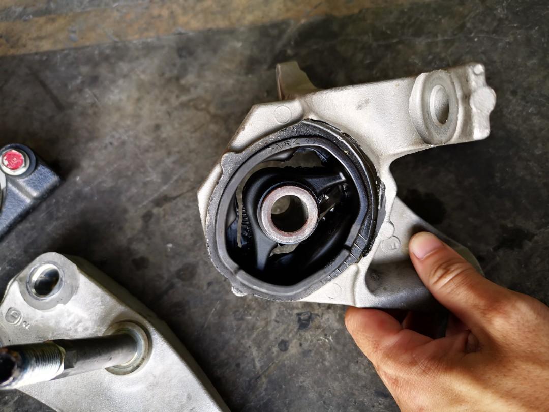 Original Honda Civic FD2 Type R engine mount, Car Accessories