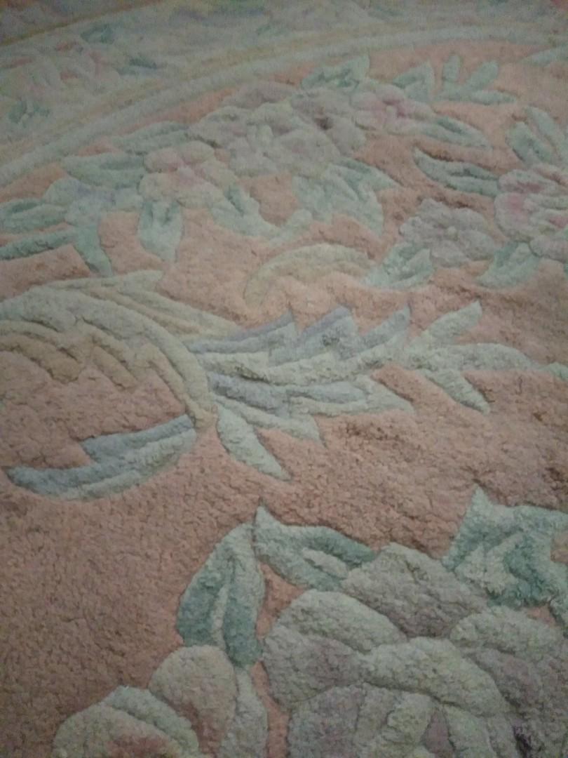 oval carpet 110 x 76 inch (peach color) Furniture Home Living Home