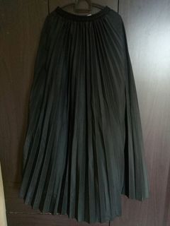 (Category: ) located in . Submitted by qaqaswardrobe (Listing ID 1028039587, Image 1). Description: .