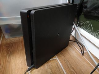 （分類：）位於 。 由 brianchan3859 提交（商品編號 1028132691，圖片 1）。簡介： 。