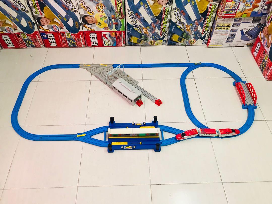 Tomica rail hotsell