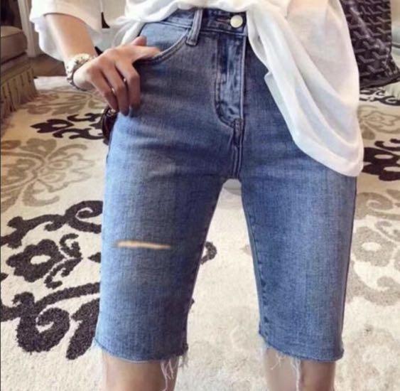 Women's three quarter length shorts Clearance