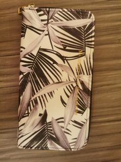 (Category: ) located in . Submitted by wee.xiying (Listing ID 1028191272, Image 1). Description: .