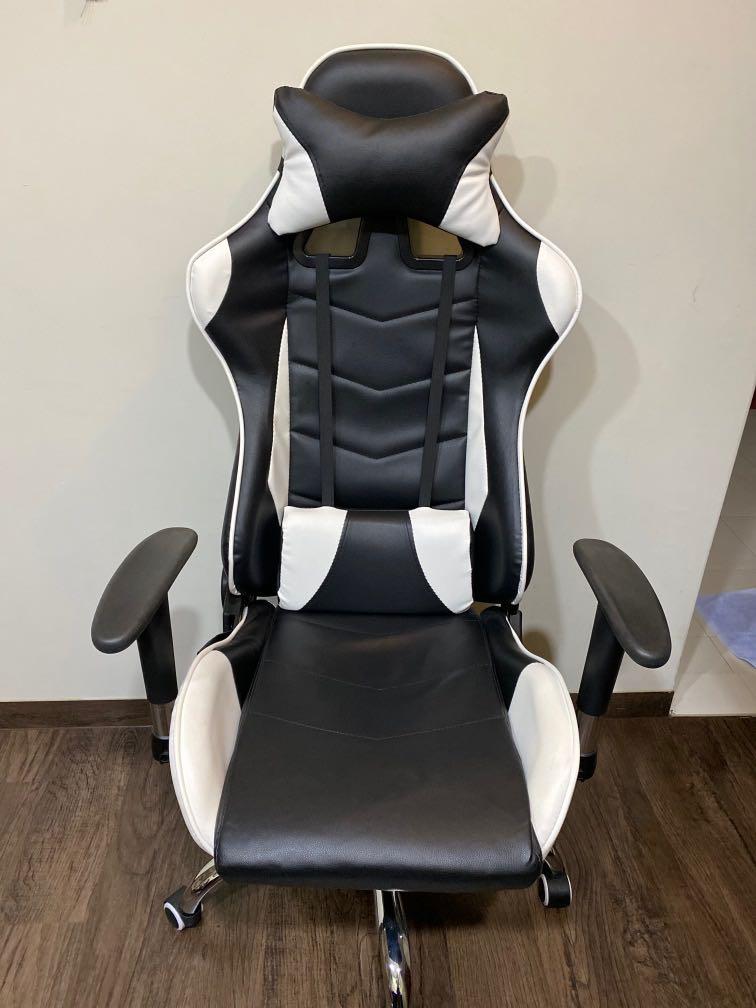 UMD Gaming Chair Furniture Home Living Furniture Chairs on Carousell