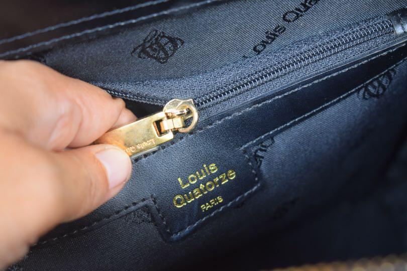 Leather handbag Louis Quatorze Navy in Leather - 33313789