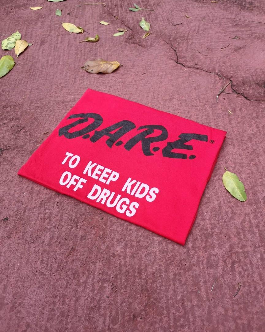 Vtg 80s Drug Abuse Resistance Education, Men's Fashion, Tops & Sets