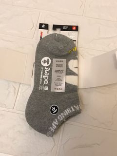 ‼️原包裝 Aape 刺繡亮灰色猿頭毛巾底船襪。Size; 37 - 43629804594278411122