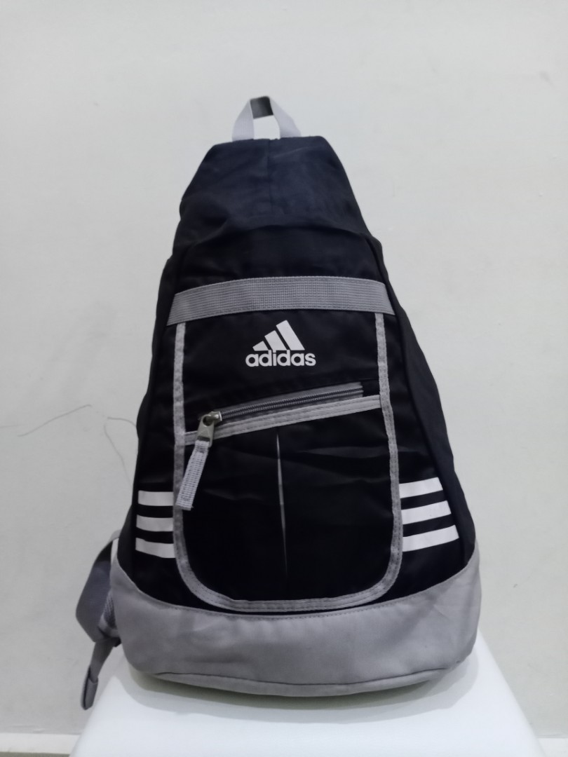 beg sandang adidas