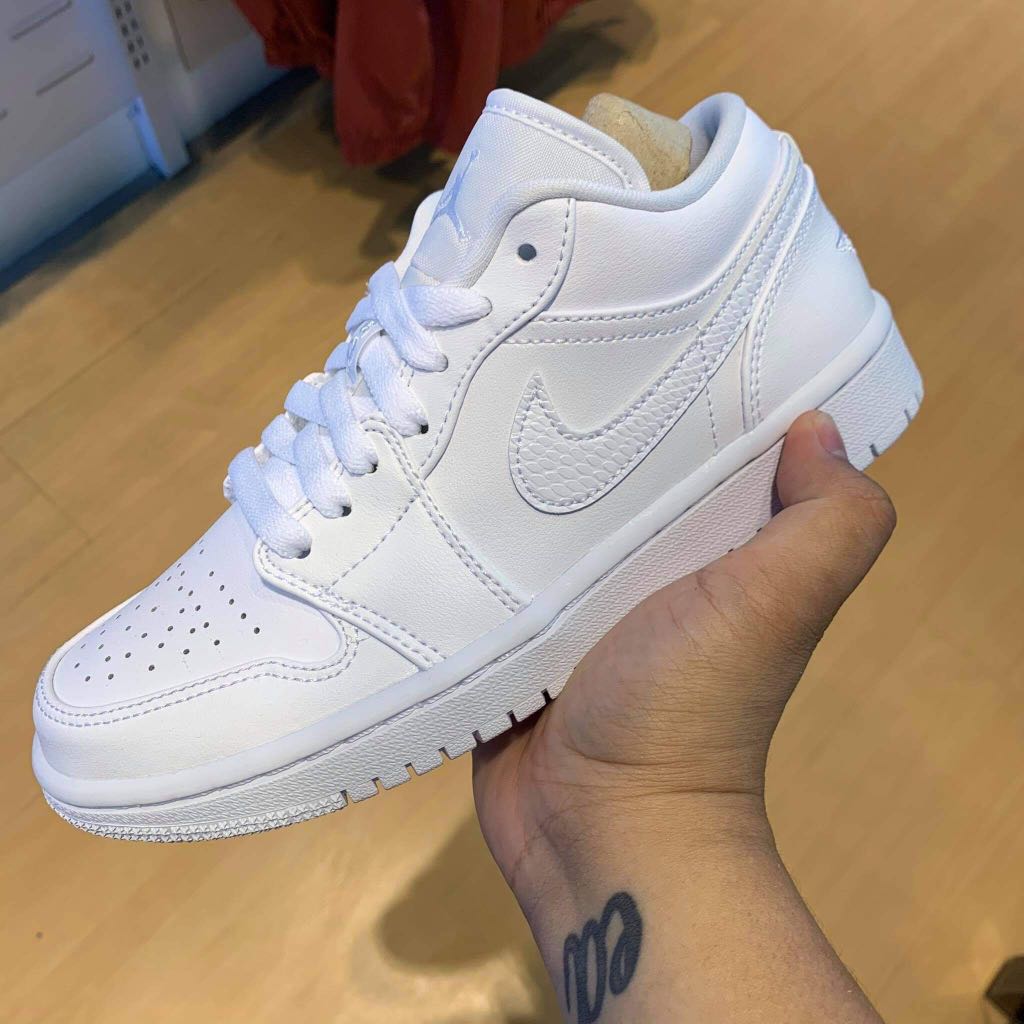 Air jordan outlet white women