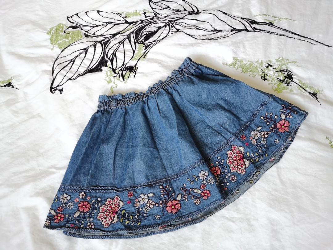 Gap embroidered skirt store