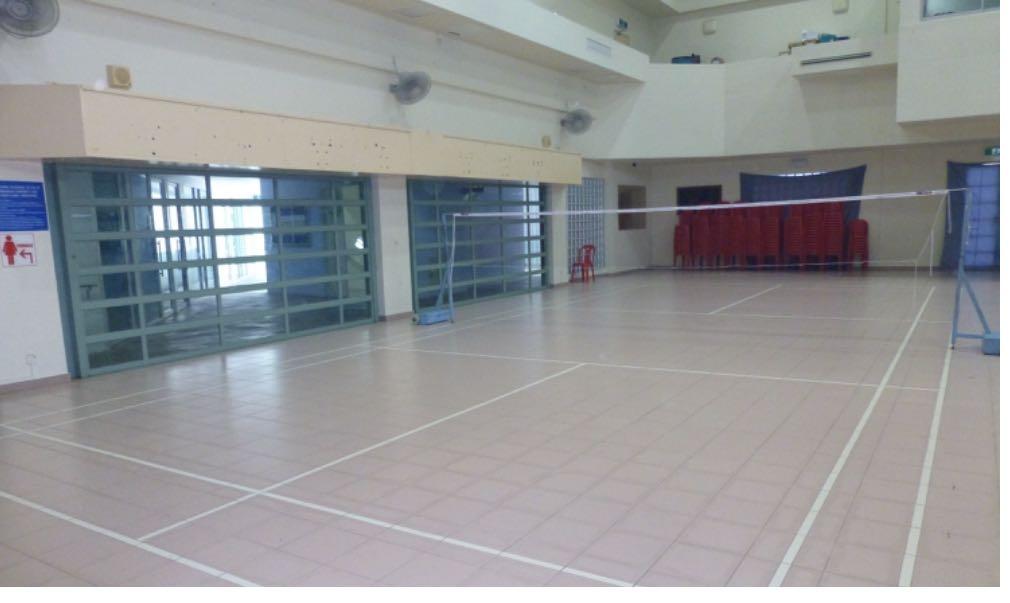 Badminton court Kembangan CC, Sports Equipment, Sports & Games