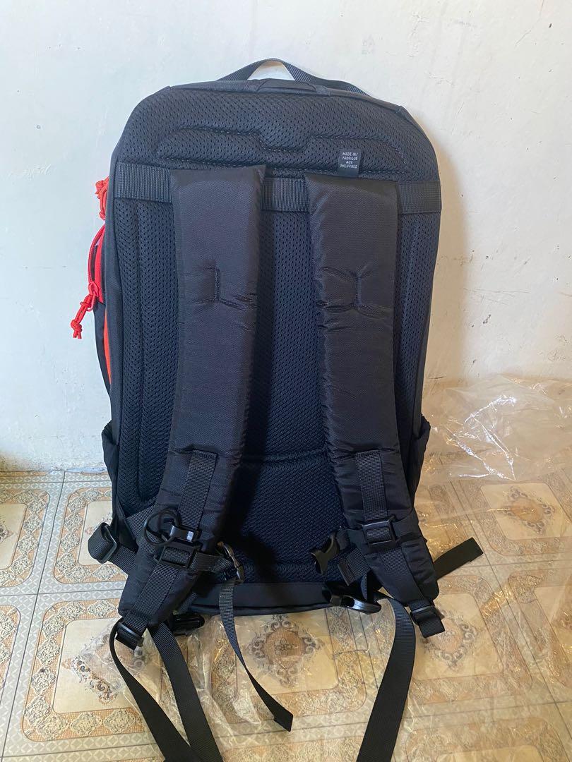 BEAMS x ARC'TERYX 別注MANTIS 26 Backpack, 男裝, 袋, 背包- Carousell