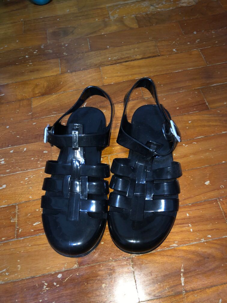 black jelly flip flops