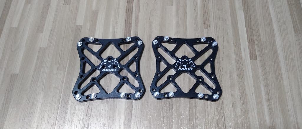 Corki pedal adapter clearance