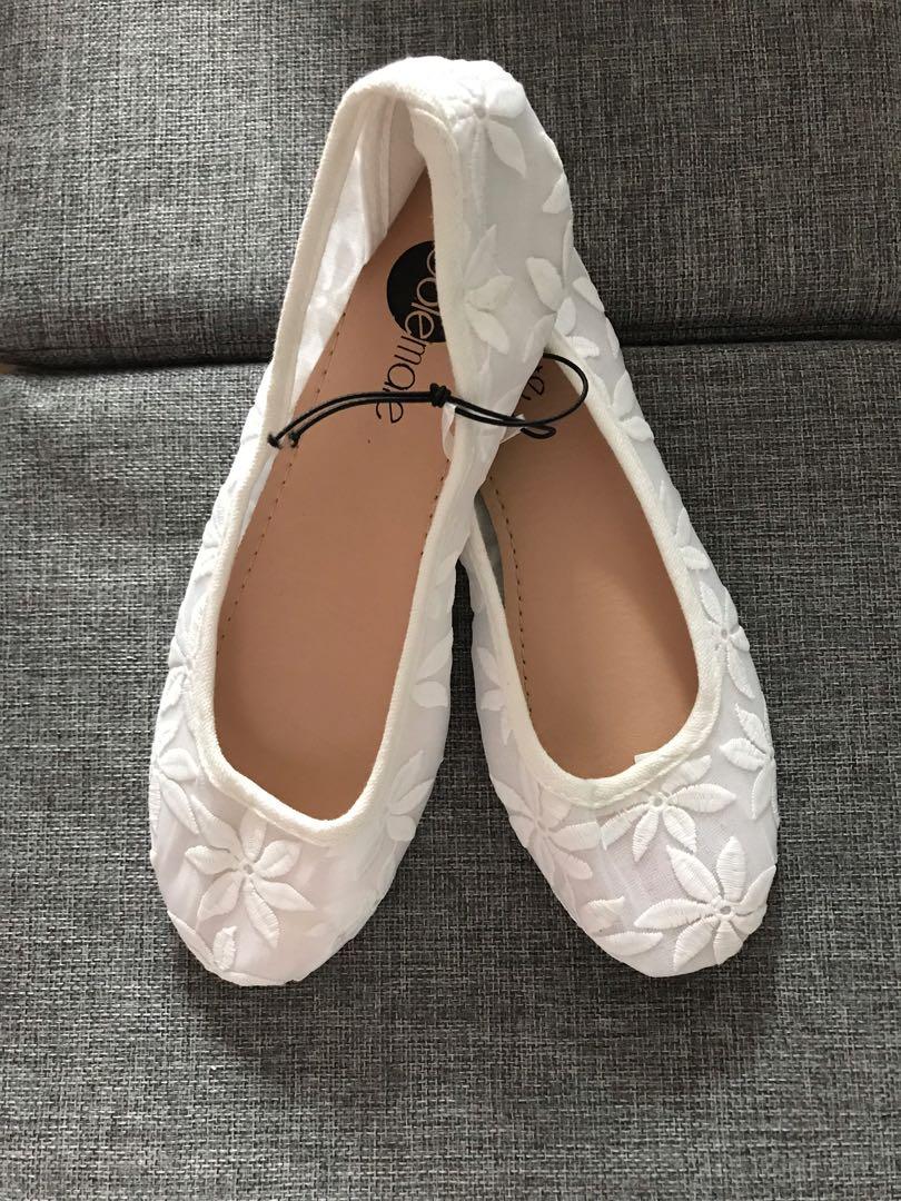 Flat shoes sale! (White), Women's 