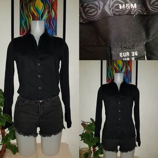 (Category: ) located in . Submitted by queendaleboutique (Listing ID 1028355278, Image 1). Description: .
