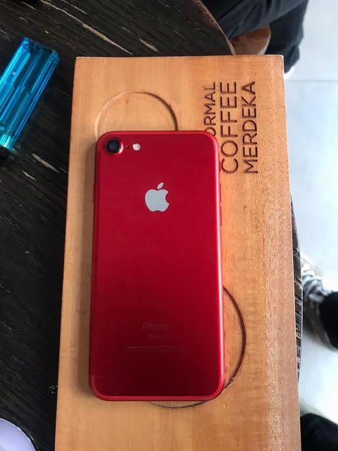 Iphone 7 Red 32gb Telepon Seluler Tablet Iphone Iphone 7 Series Di Carousell