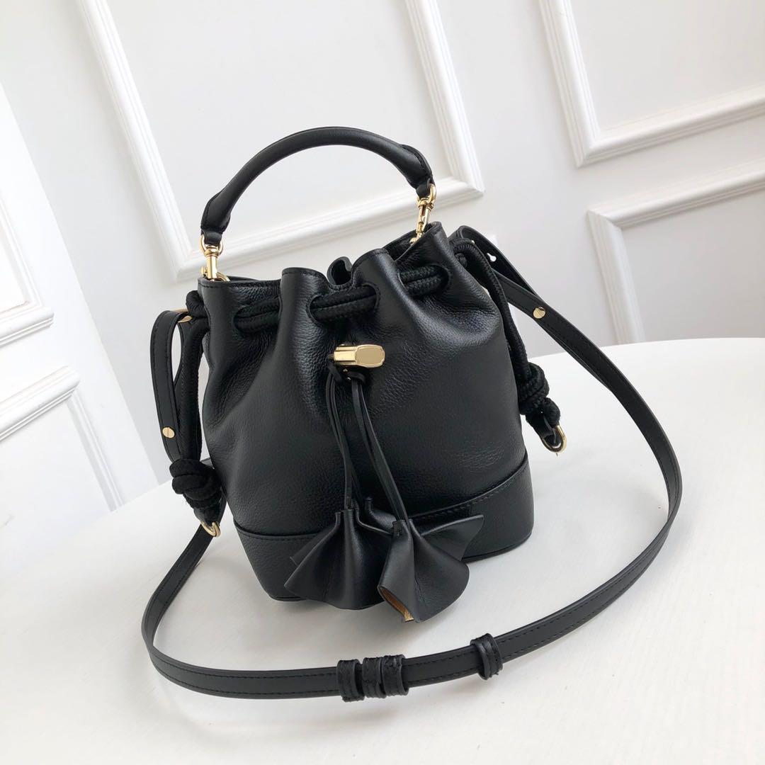 Sofia Loves The Leather Bucket Bag 2024 www.alhudapk