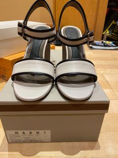（分類：）位於 。 由 xxlaxx 提交（商品編號 1028357541，圖片 1）。簡介： 。