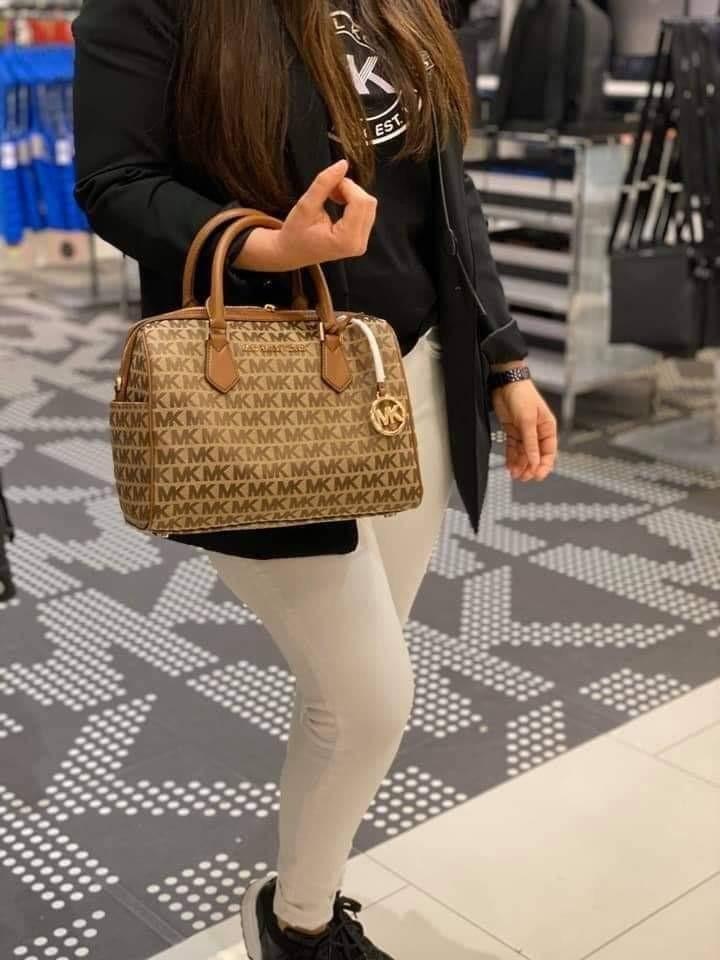 Michael kors cheap doctor bag