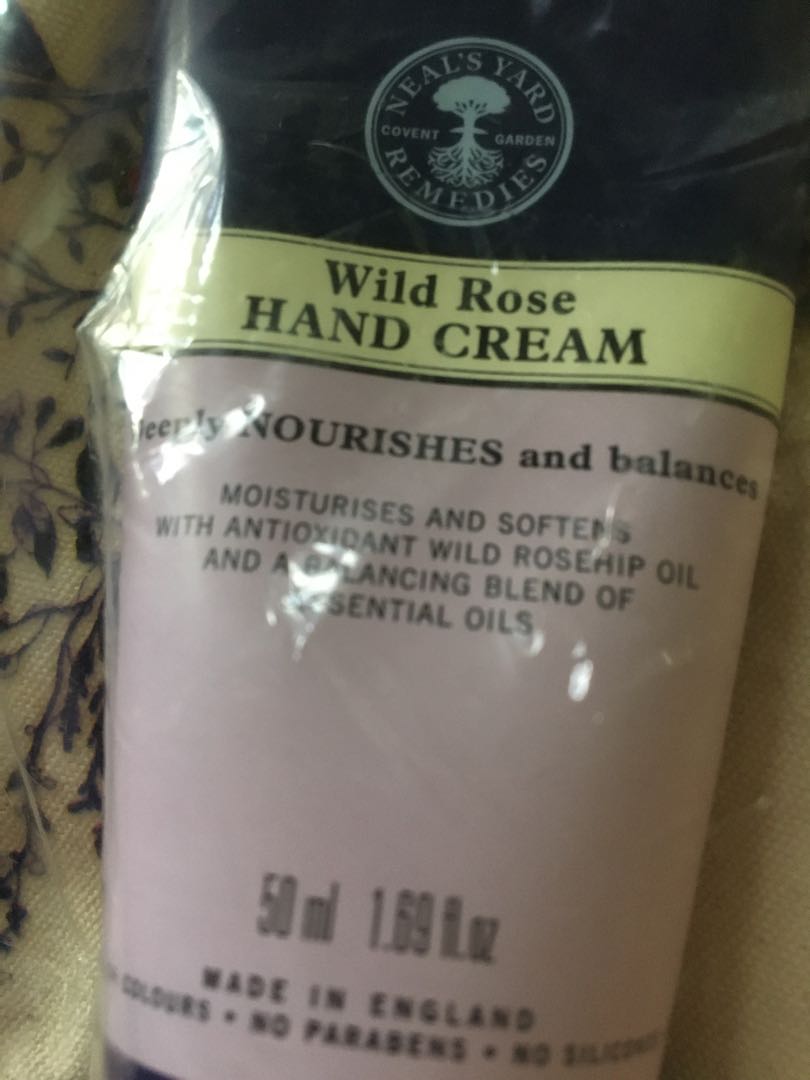 Neal’s Yard Remedies Wild Rose Hand Cream 50 ml, 美容＆個人護理, 沐浴＆身體護理, 沐浴及身體護理 身體護理 Carousell