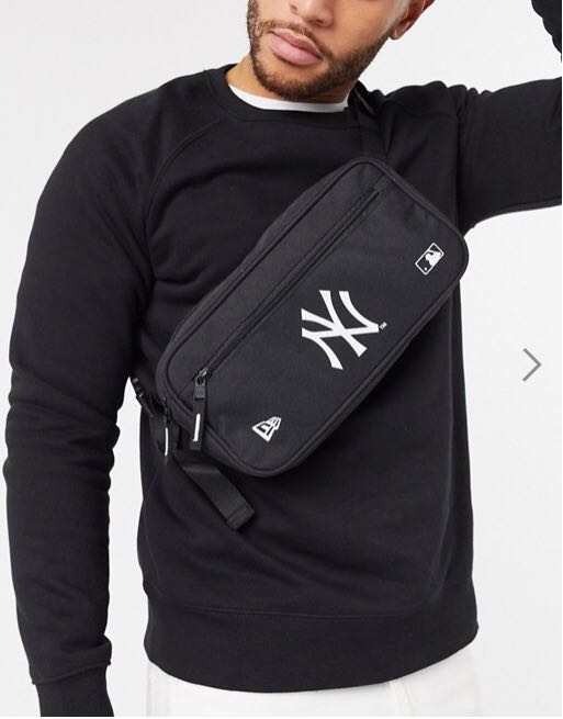 MLB New York Yankees Waist Bag Black 2.5 Litres Pouch Crossbody