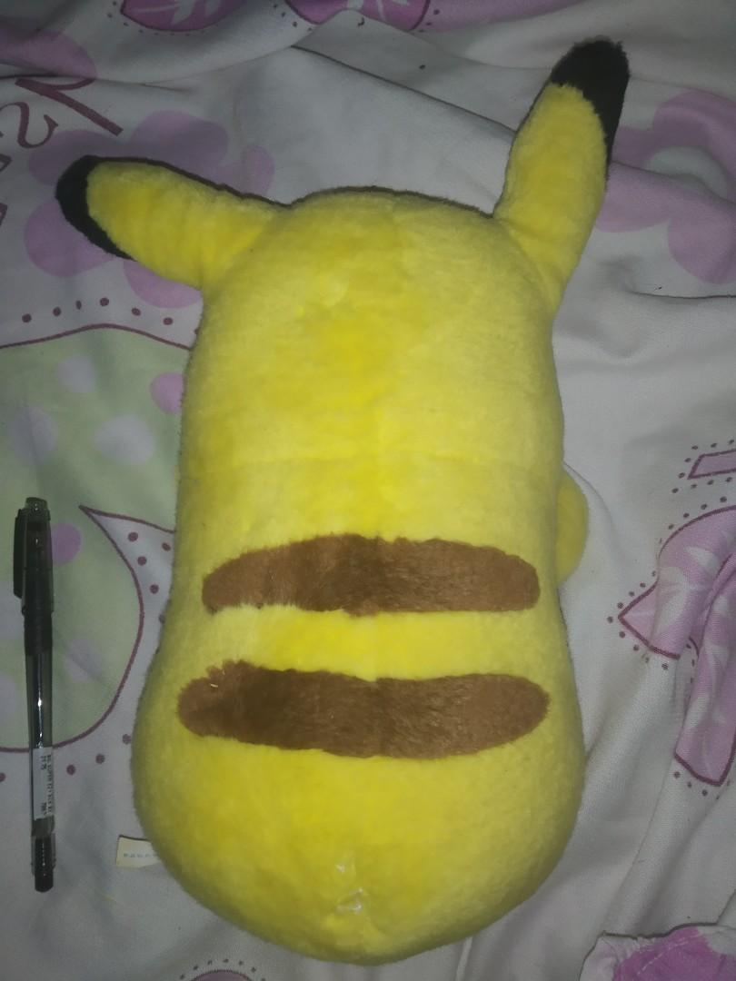 Pikachu (Tomy), Hobbies & Toys, Toys & Games on Carousell