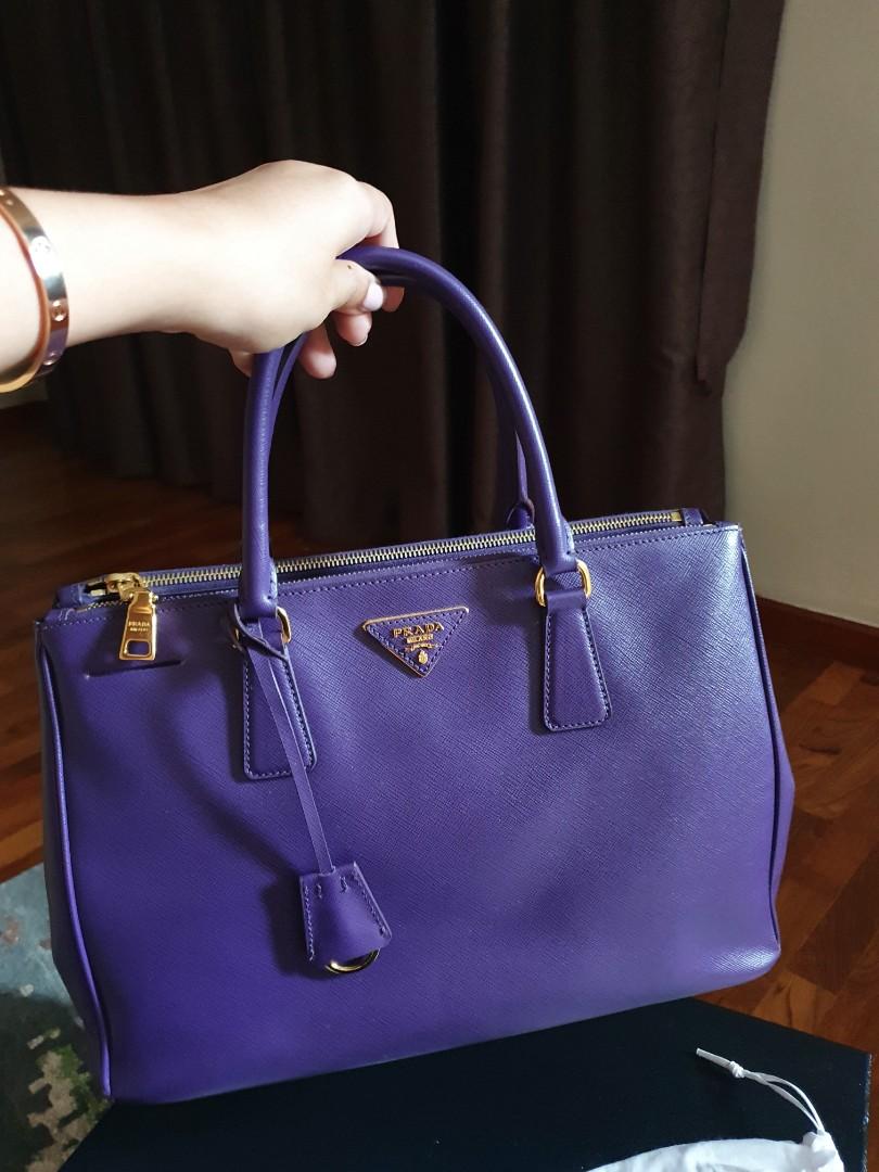 must have prada bag