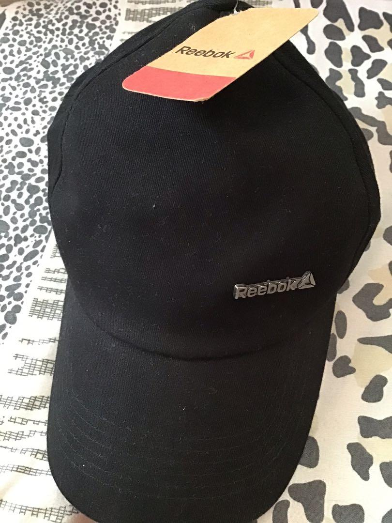 Reebok Black Cap Men S Fashion Accessories Caps Hats On Carousell