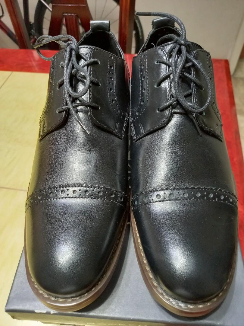 ROCKPORT Wynstin Cap Slip On Size 7.5 40.5