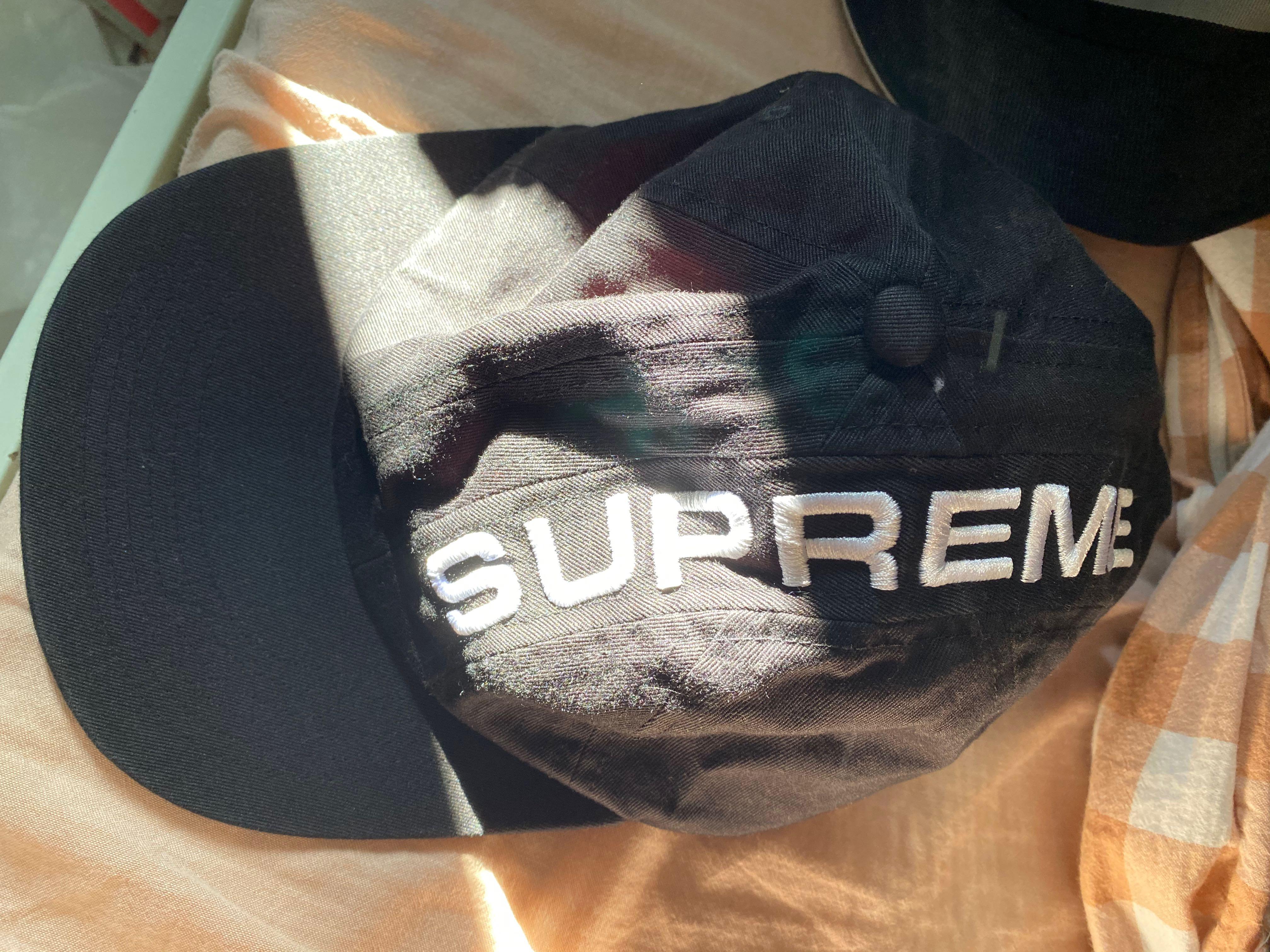 Supreme cap （分類：棒球帽、帽）位於 Hong Kong。 由 tinnnnna 提交（商品編號 1028292864，圖片 1）。簡介： 。