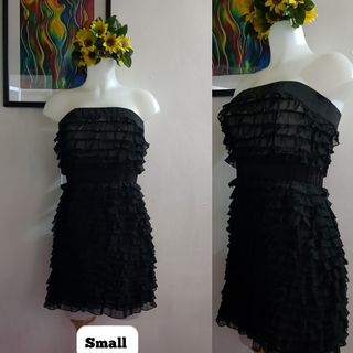 (Category: ) located in . Submitted by queendaleboutique (Listing ID 1028356386, Image 1). Description: .