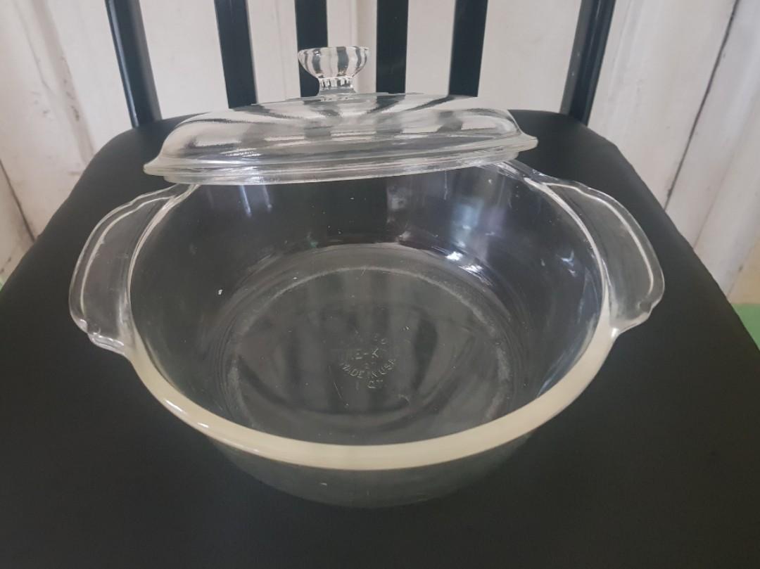 FIRE KING Casserole with Lid (Category: Cookware & Accessories) located in Manila. Submitted by missarvic (Listing ID 1028282530, Image 3). Description: Vintage from 1960s Made in the USA Number 406 Glass Size 1QT No broken piece Not common to many.